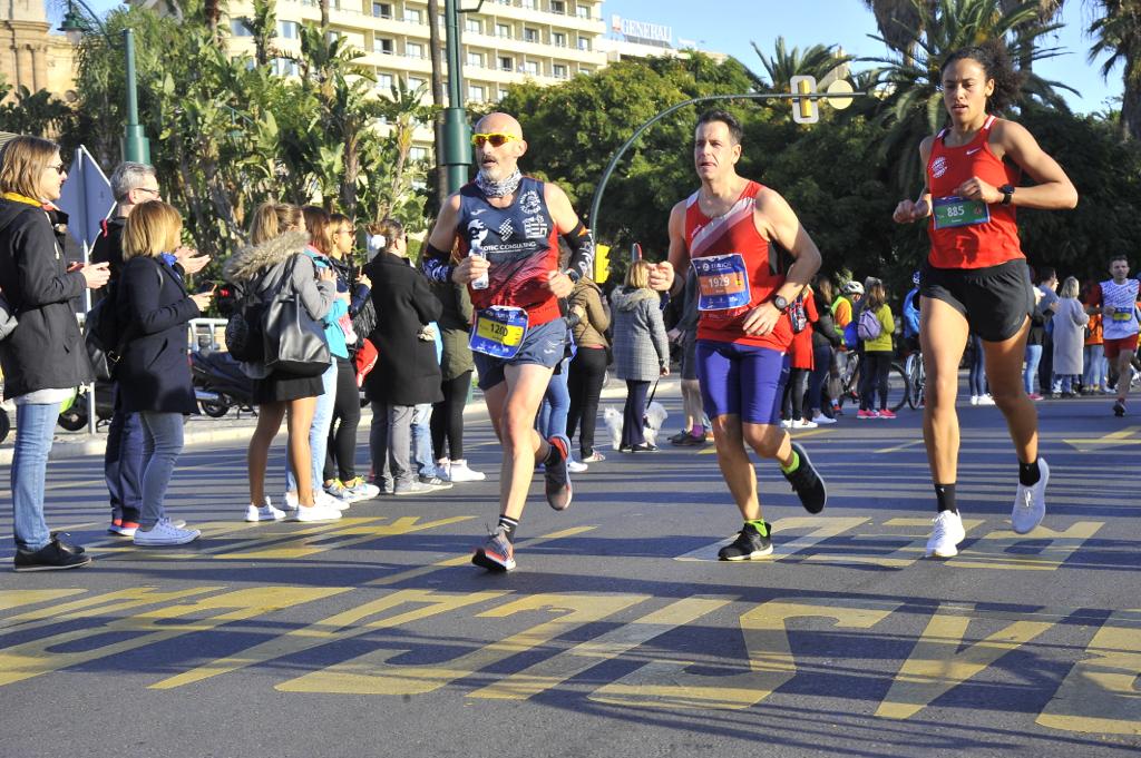 4.200 corredores han participado en la prueba este domingo.