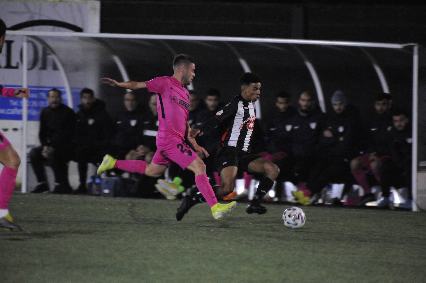 Fotos del encuentro de Primera Ronda de la Copa que se disputó en el Eusebio Arce de Camargo.