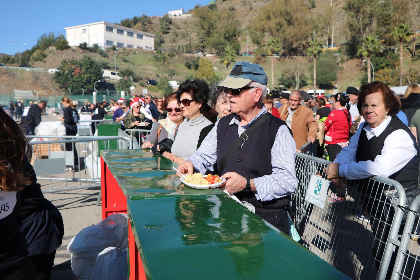 Gran ambiente en la fiesta de las Migas de Torrox 