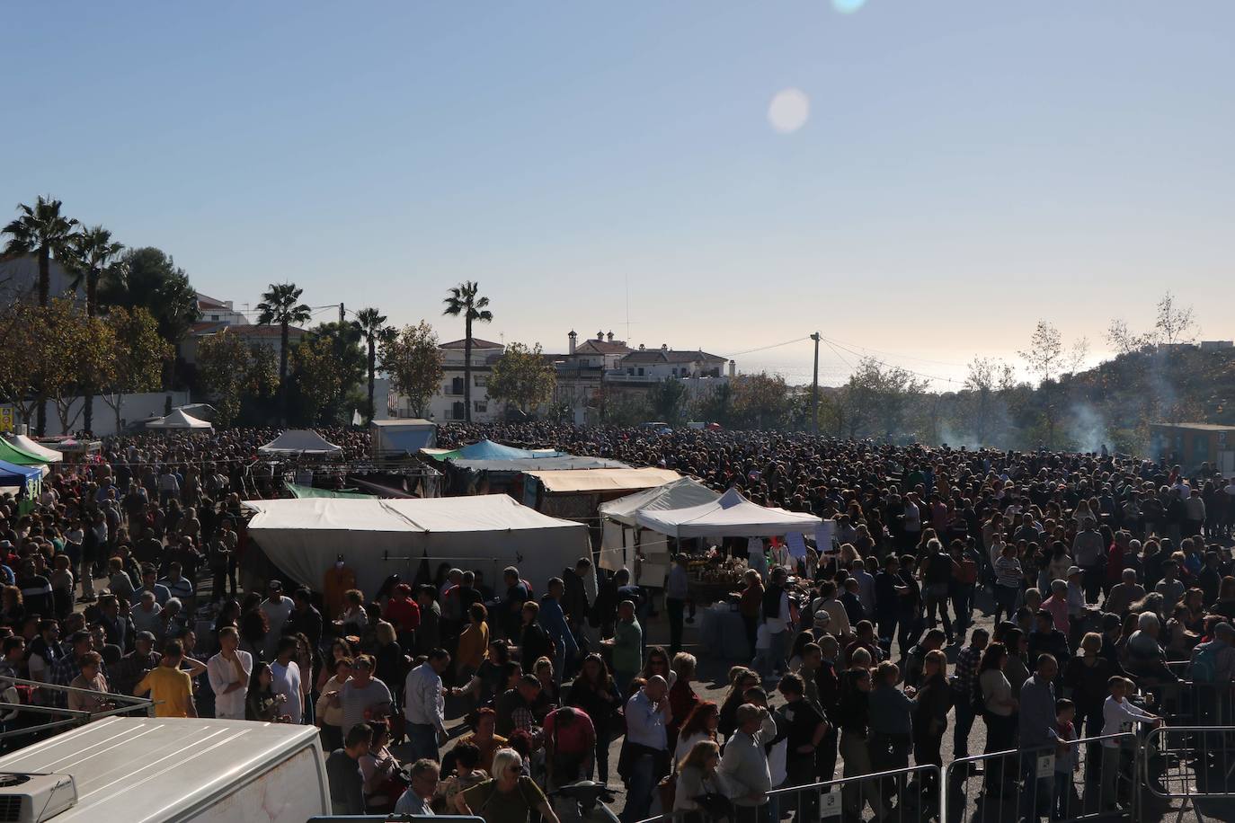 Gran ambiente en la fiesta de las Migas de Torrox 