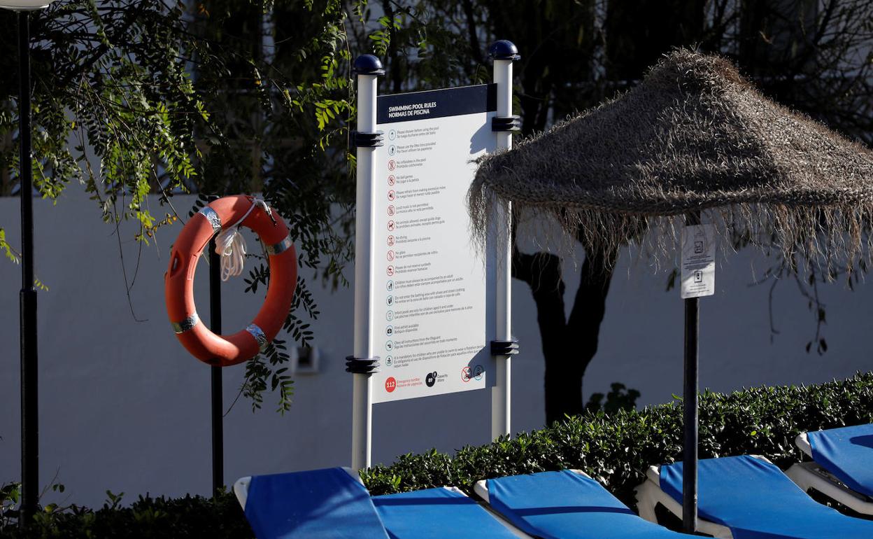 Imagen de detalle de la piscina donde ocurrió el suceso 