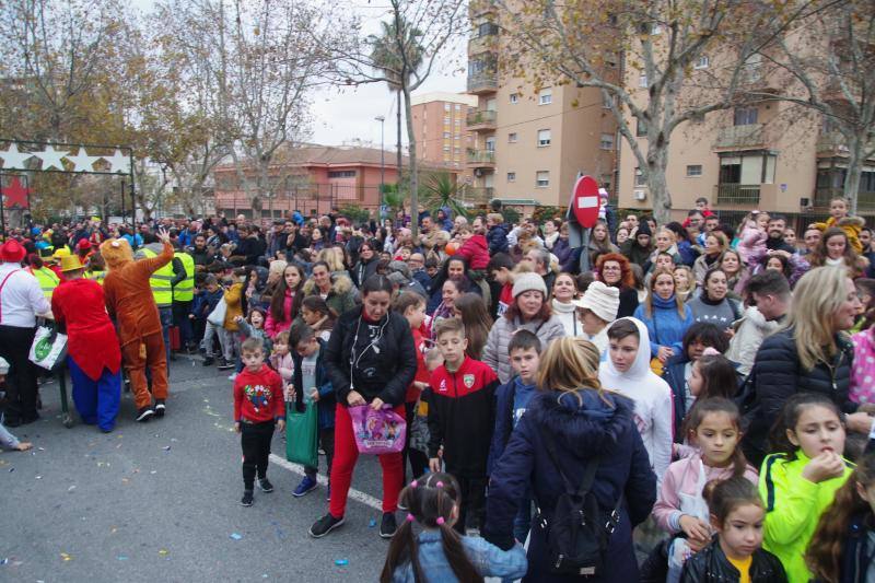 Los Reyes han paseado en camello por el barrio. 