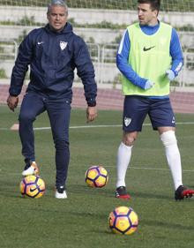 Imagen secundaria 2 - Sergio Pellicer, durante varias etapas en el Málaga como entrenador.