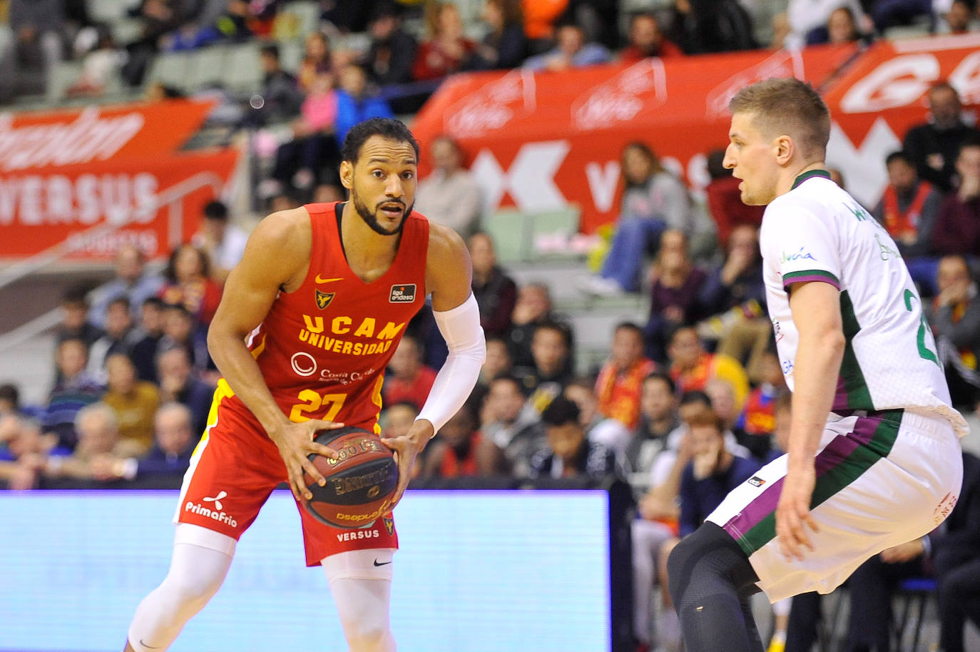 El Unicaja cae en su visita al Murcia. 