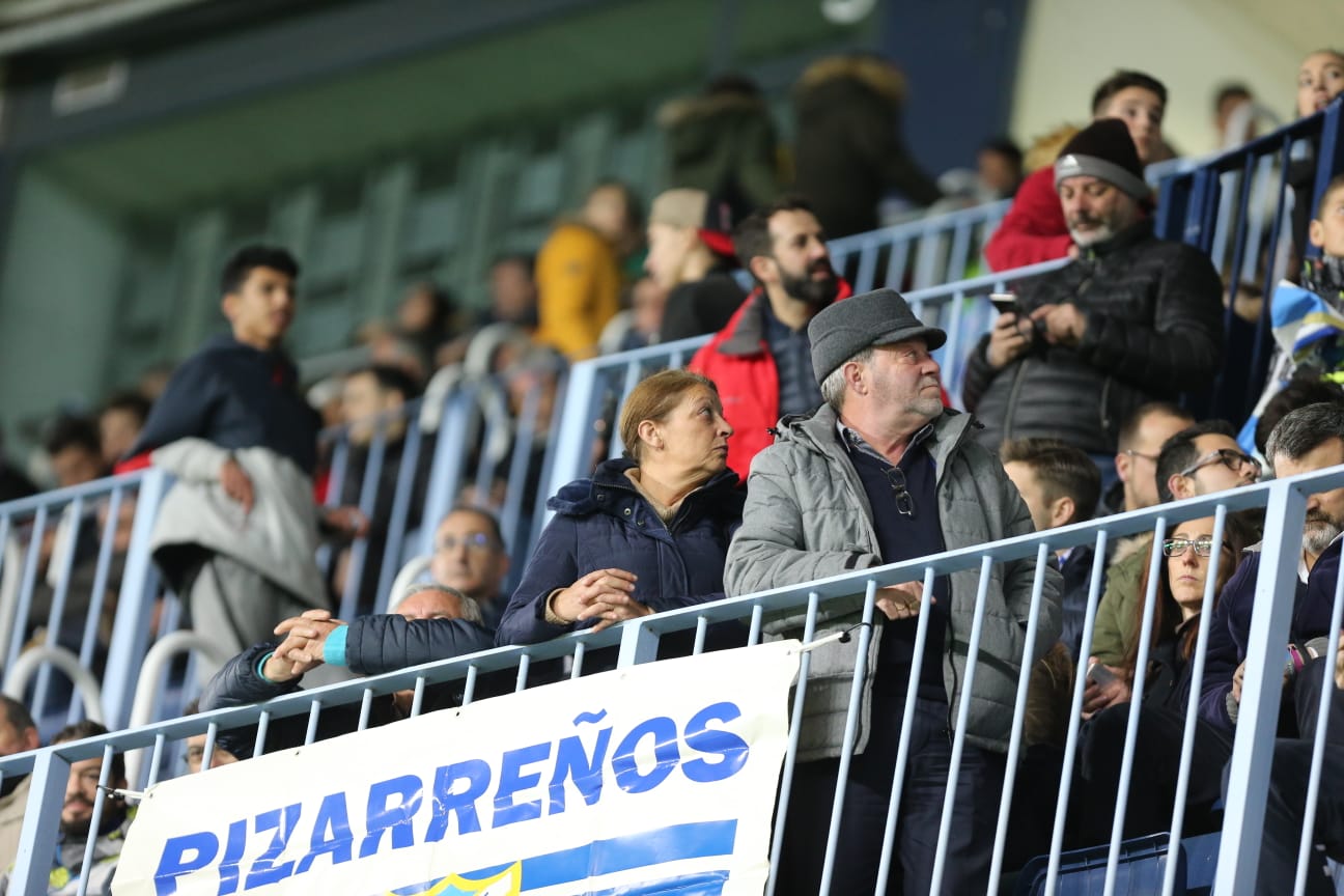 Fotos: ¿Has estado en el partido Málaga-Ponferradina? ¡Búscate en nuestra galería!