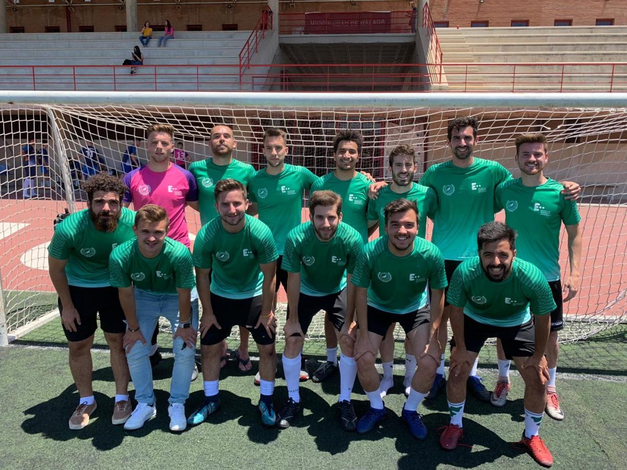 El equipo de fútbol 7 de Industriales, la pasada temporada. :: crónica