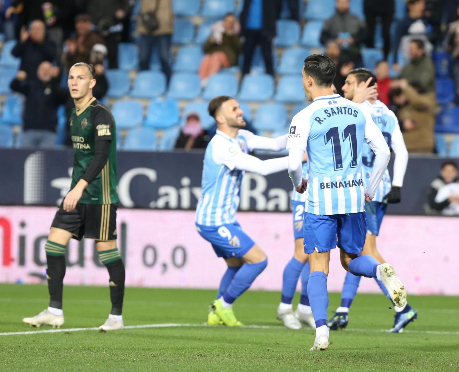 El nuevo entrenador, Sergio Pellicer, debutaba en La Rosaleda
