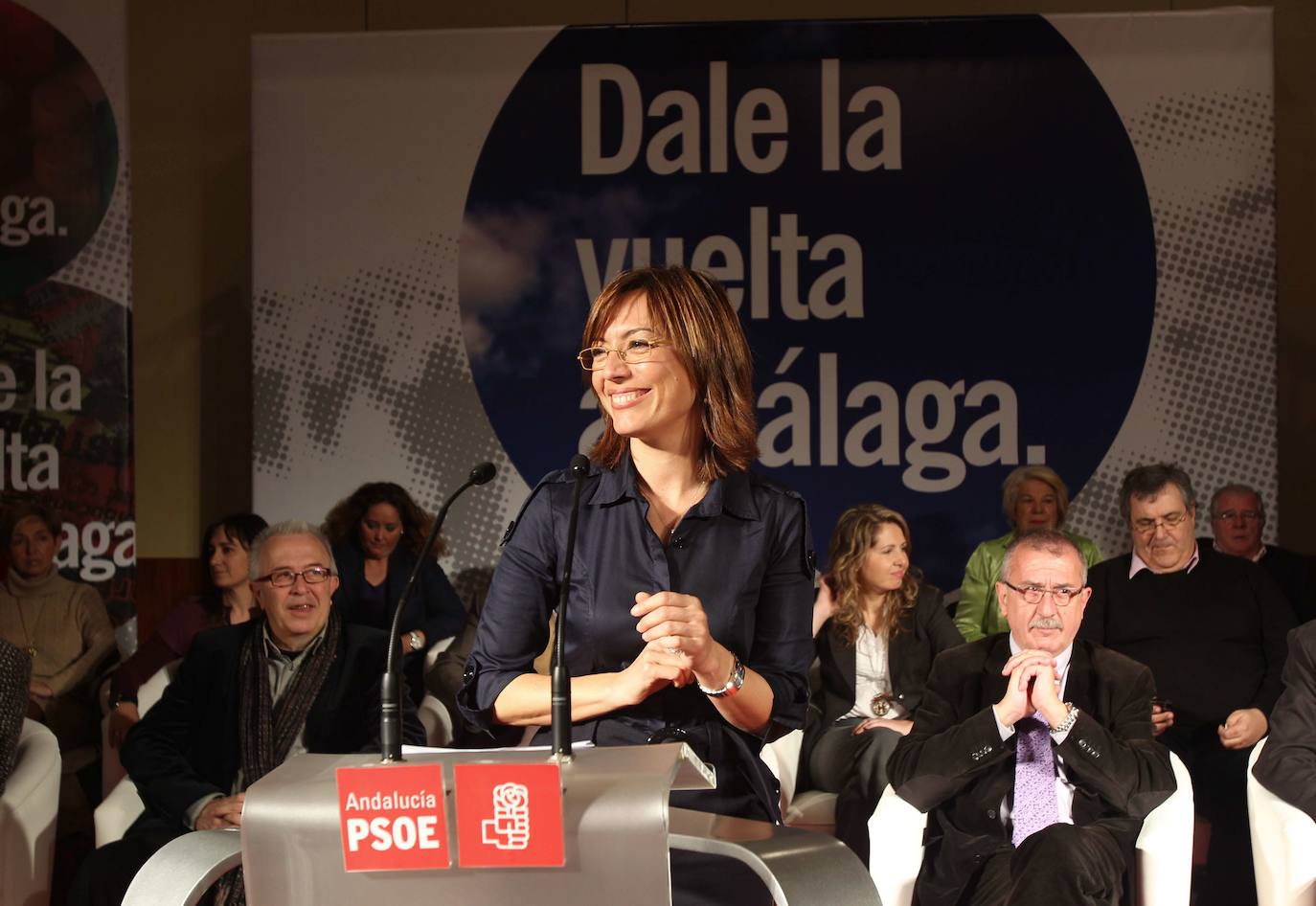 María Gámez ha ocupado varios cargos en Málaga desde que en 2004 fue nombrada delegada provincial de la Consejería de Innovación, Ciencia y Empresa. En la actualidad es subdelegada del Gobierno en Málaga 