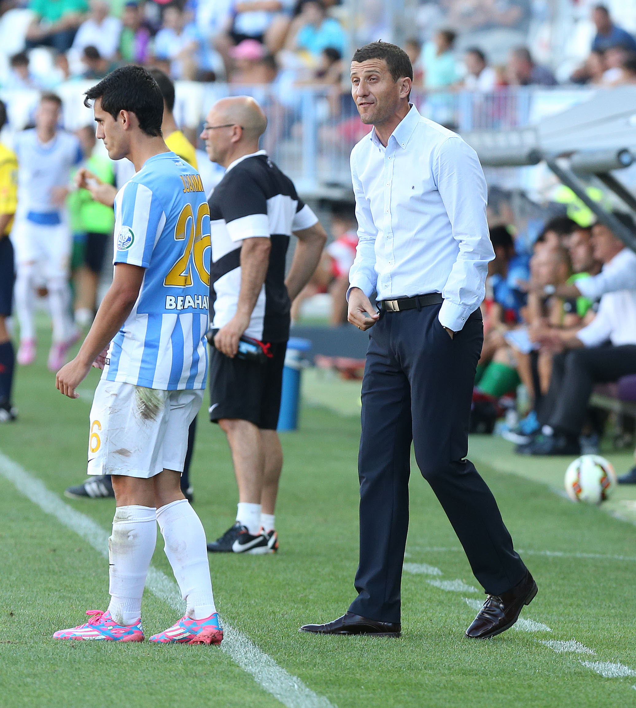 Repasamos los últimos diez años de Juanmi en imágenes. El malagueño es el segundo jugador más joven de la historia del club blanquiazul en debutar en Liga y Copa, sólo por detrás de Fabrice Olinga.