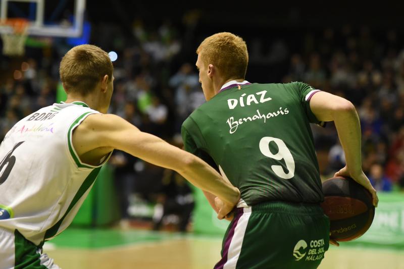 Paliza de los cajistas al Betis (63-88)