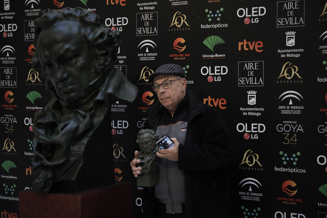 Fotos: Fotografíate con la estatuilla de los Goya en el Ayuntamiento de Málaga hasta el 24 de enero