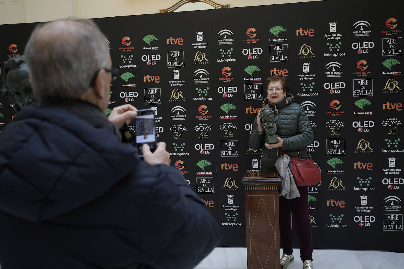 Fotos: Fotografíate con la estatuilla de los Goya en el Ayuntamiento de Málaga hasta el 24 de enero