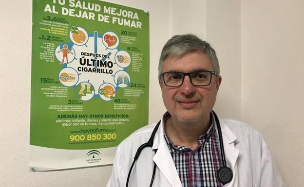 Marcos García Rueda es neumólogo del Hospital Regional de Málaga. 