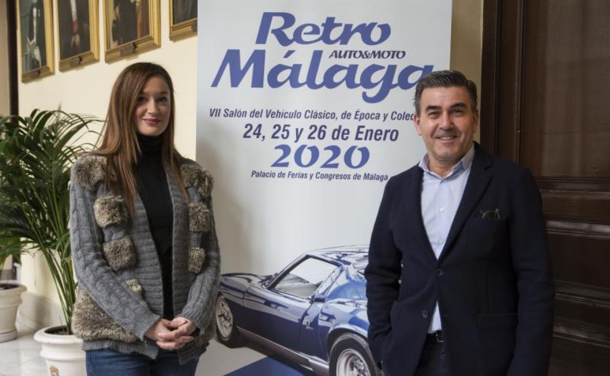 Elisa Pérez de Siles y José Enrique Elvira, esta mañana durante la presentación del salón. 