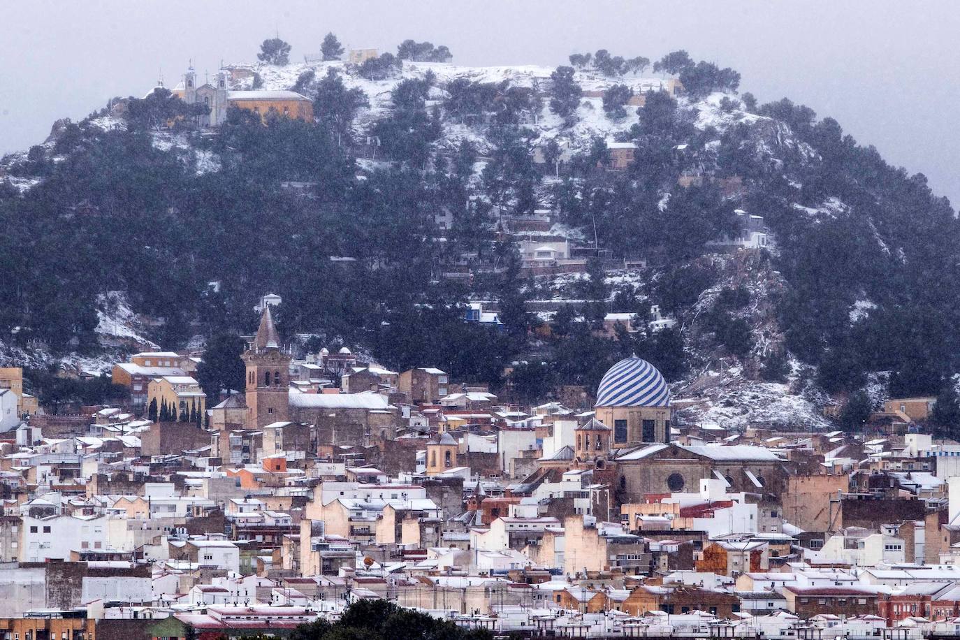Vista de la ciudad de Yecla durante la nevada