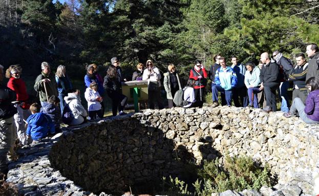 Actividad didáctica en el pozo situado cerca del puerto del Saucillo