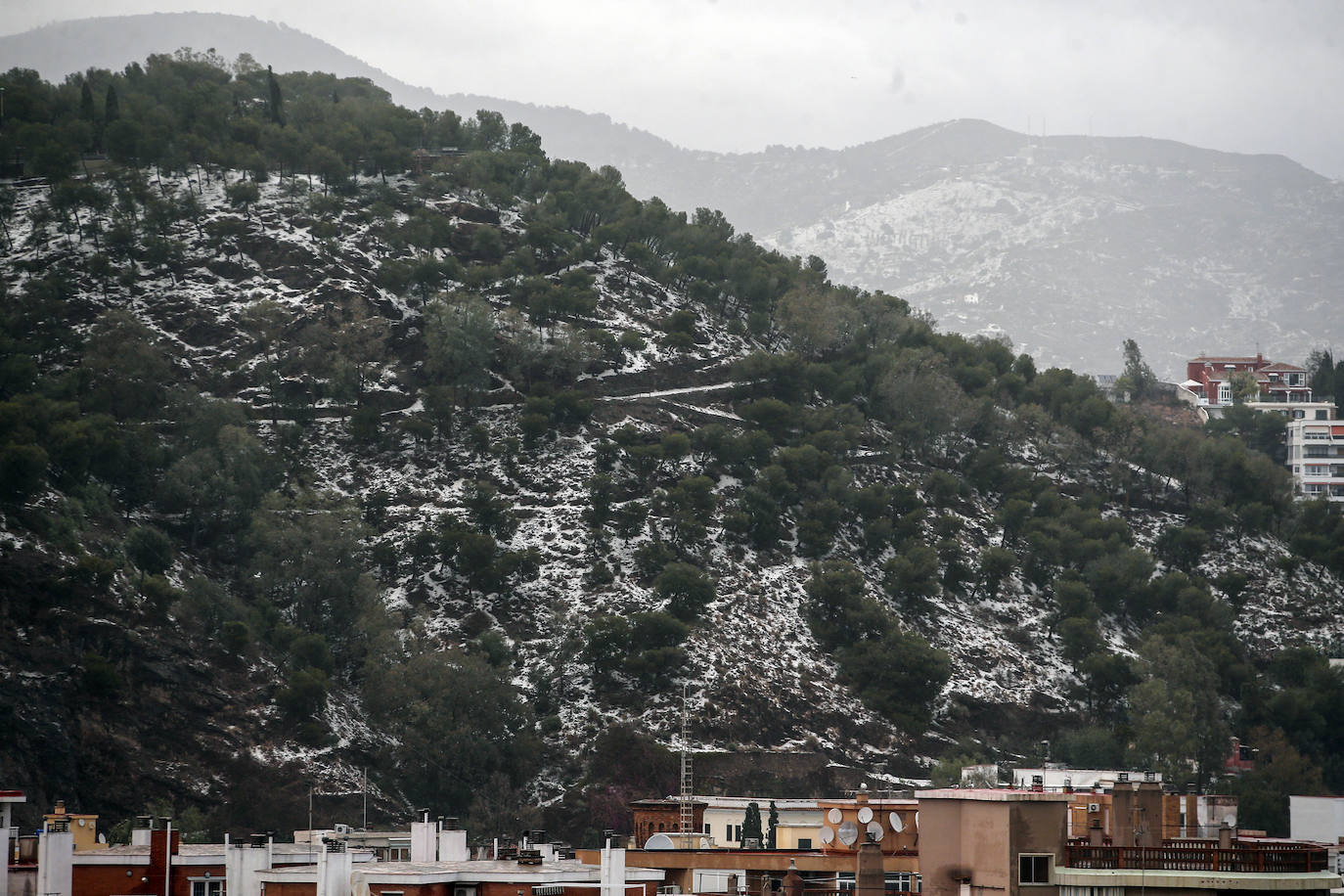 Granizada en Málaga | Fotos: Así ha sido la granizada caída en Málaga