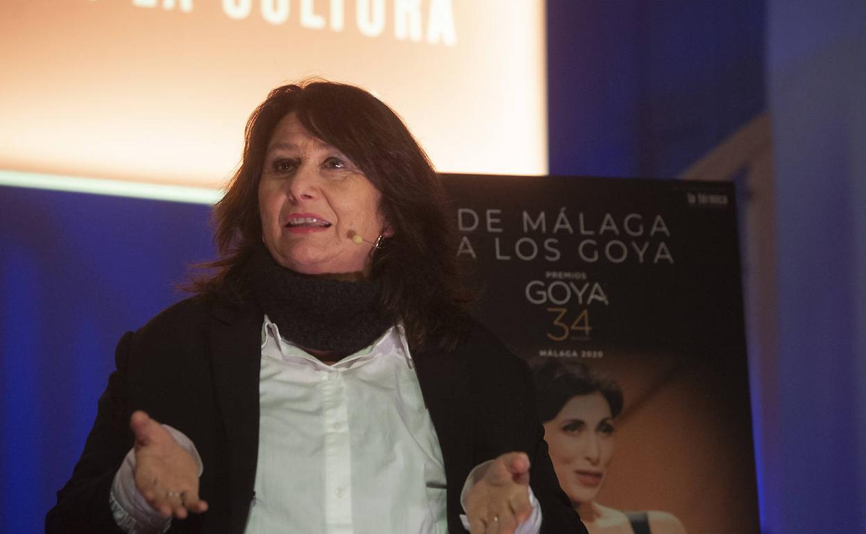 Adelfa calvo: «se nos sigue valorando por el físico» | diario sur