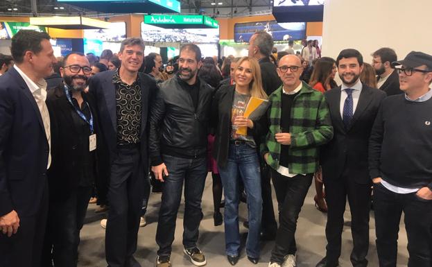Leo Mérida, Marcos Mulero, Javier Ojeda, Mario Garcia, Berta Collado, Paco Pérez-Bryan, Pablo Gonzalo y Agustín Fuentes en la presentación de Brisa Festival en Fitur. 