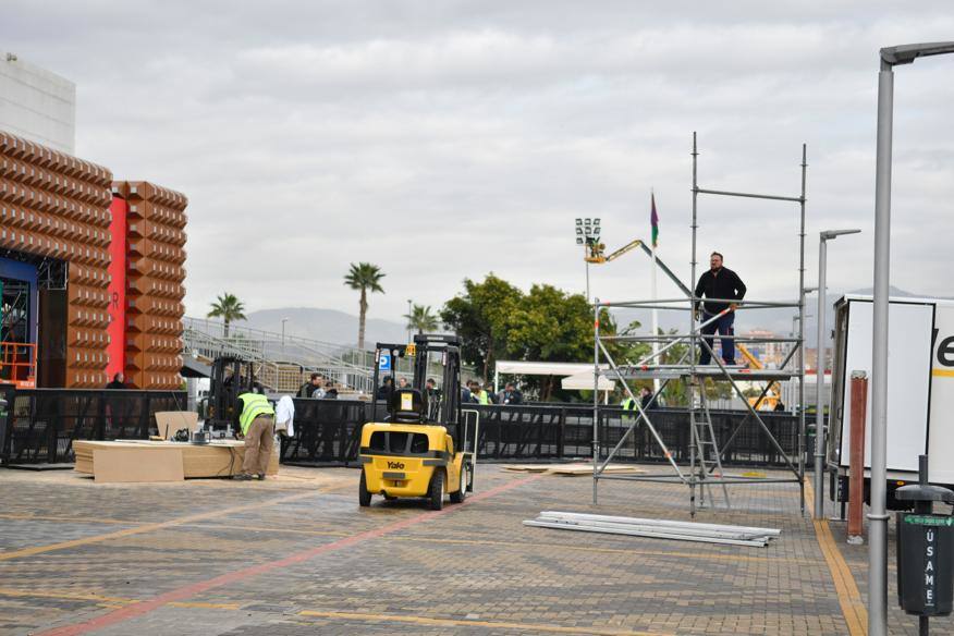 Preparativos para la gala este viernes en el Martín Carpena 