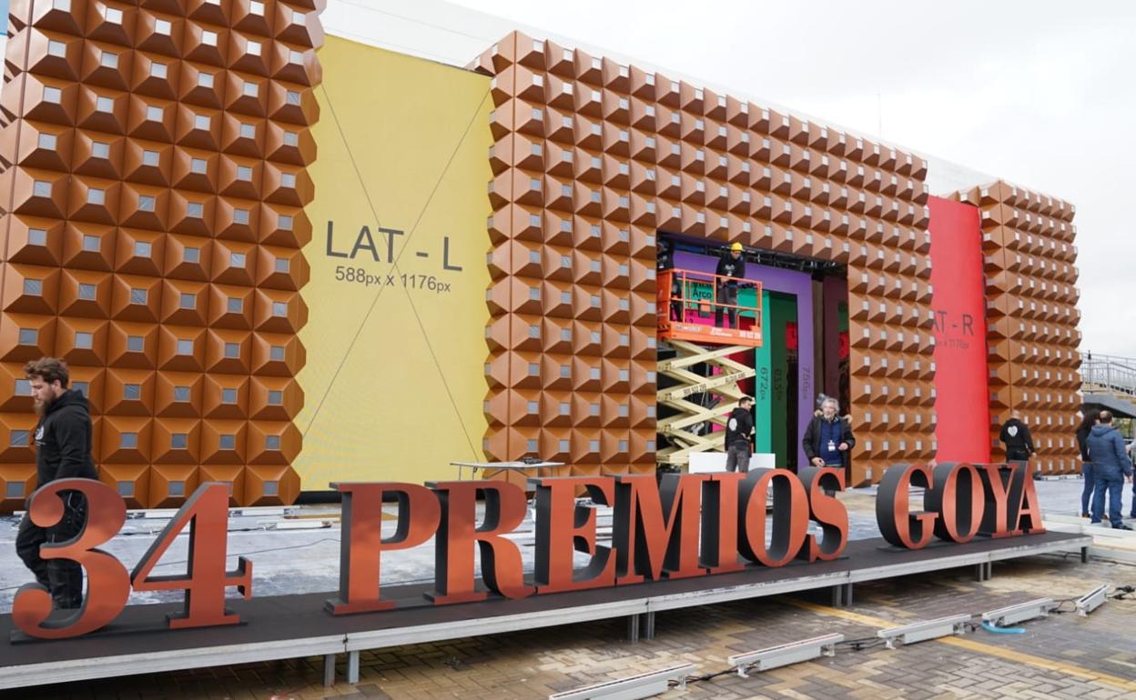 Últimos retoques al gran escenario de los premios goya en málaga | diario sur