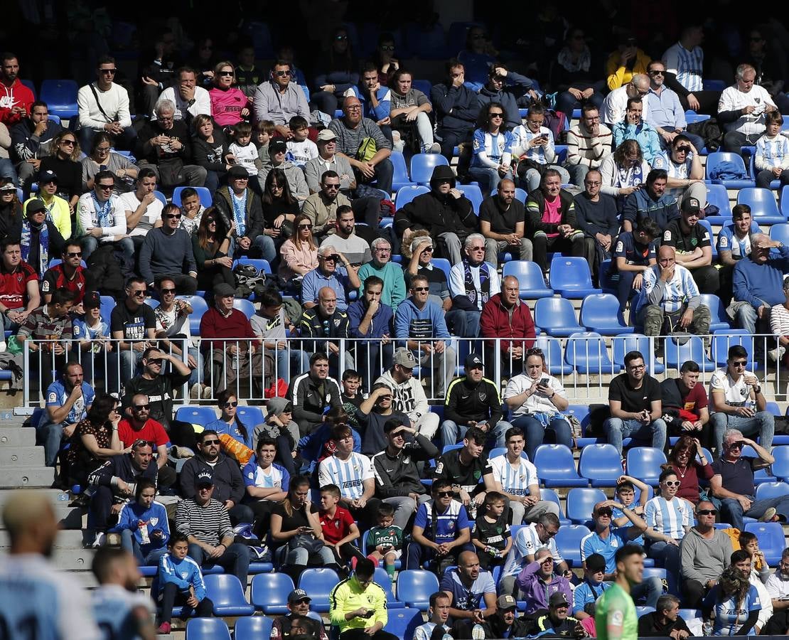 Las mejores imágenes de los aficionados que asistieron al Málaga.Mirandés (2-2)