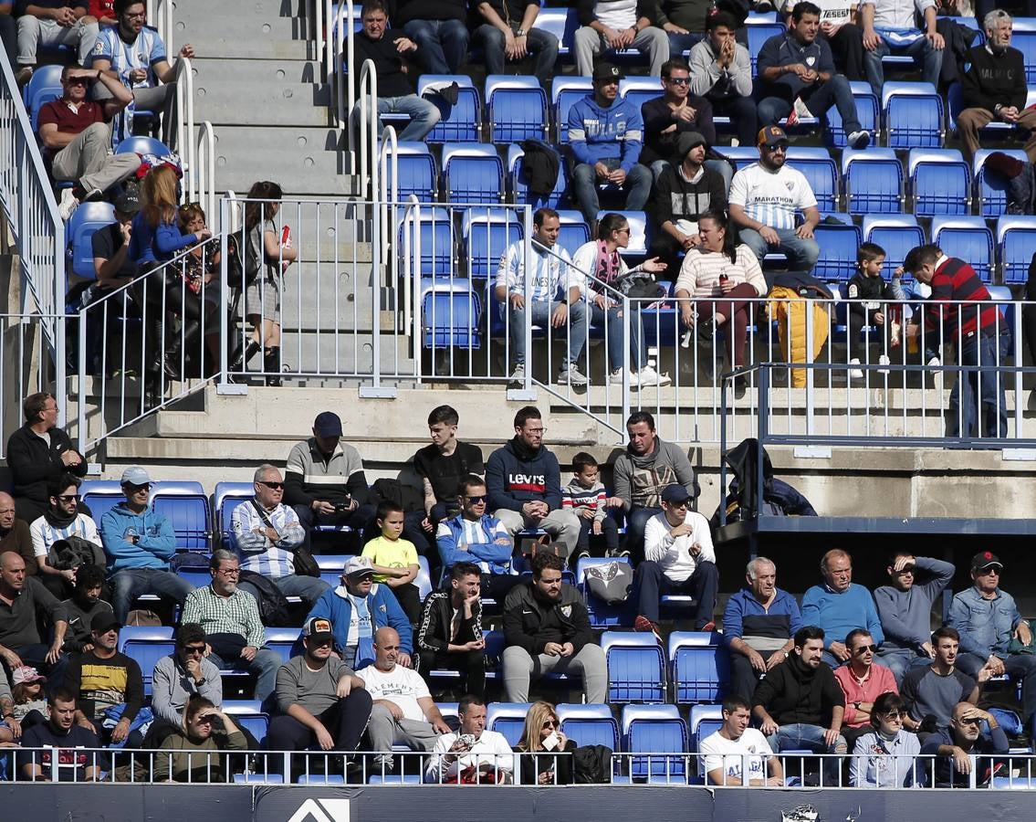 Las mejores imágenes de los aficionados que asistieron al Málaga.Mirandés (2-2)