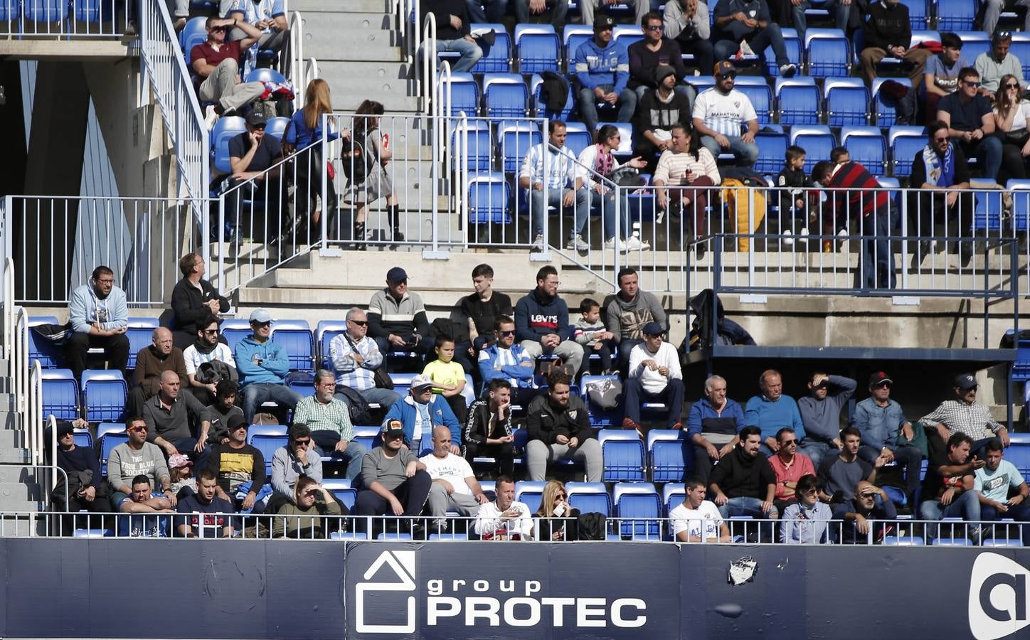 Las mejores imágenes de los aficionados que asistieron al Málaga.Mirandés (2-2)