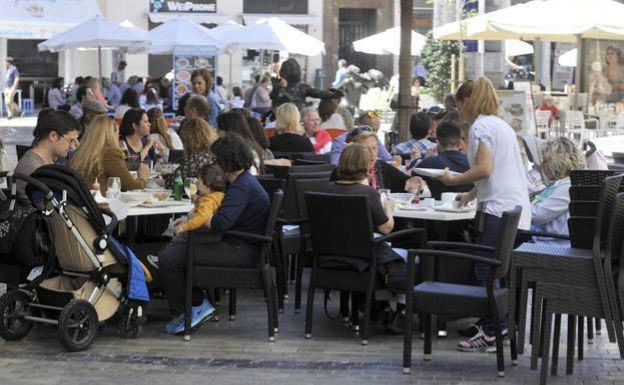 Terraza de un establecimiento del Centro de Málaga. 