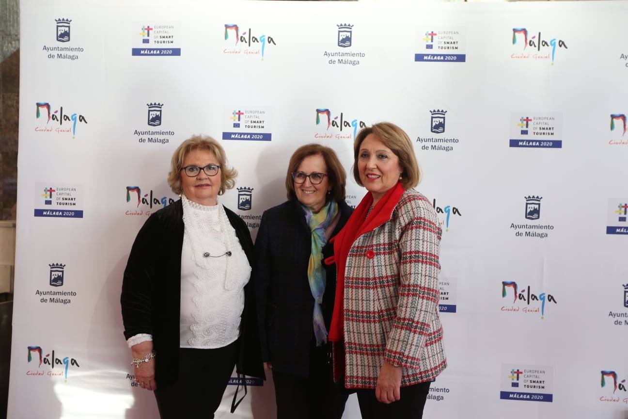 Unos 900 invitados asisten al acto, celebrado en el Palacio de Ferias de Málaga. 