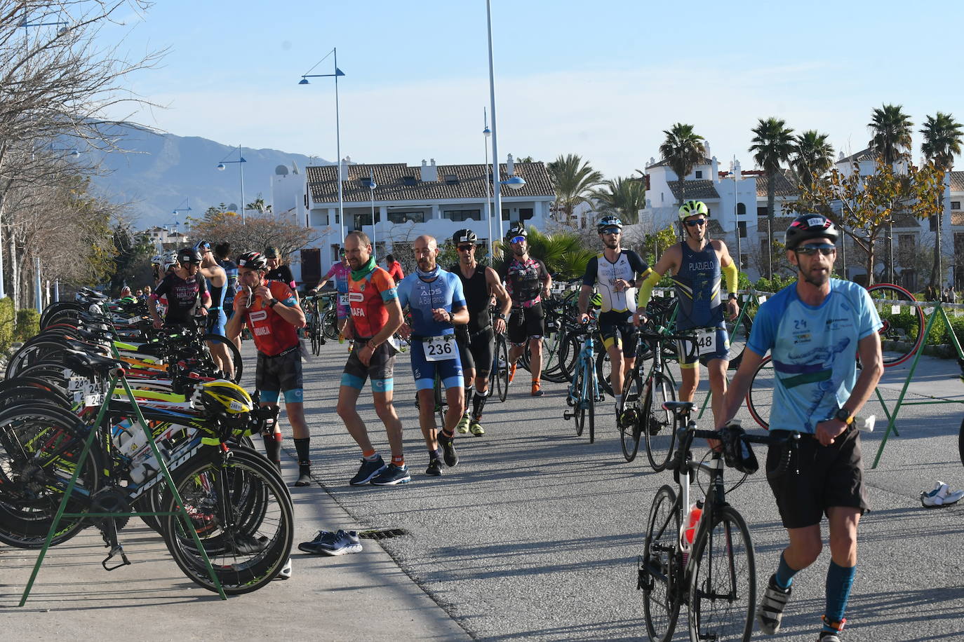 Unos 800 atletas se han dado cita en esta cita deportiva que incluye esta edición como novedad una promoción para deportistas no federados de categorías alevín e infantil