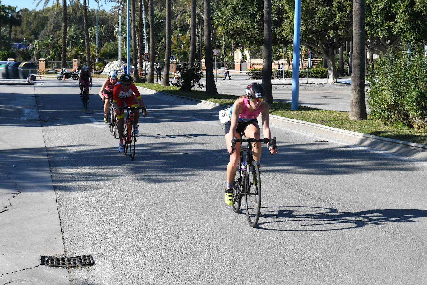 Unos 800 atletas se han dado cita en esta cita deportiva que incluye esta edición como novedad una promoción para deportistas no federados de categorías alevín e infantil