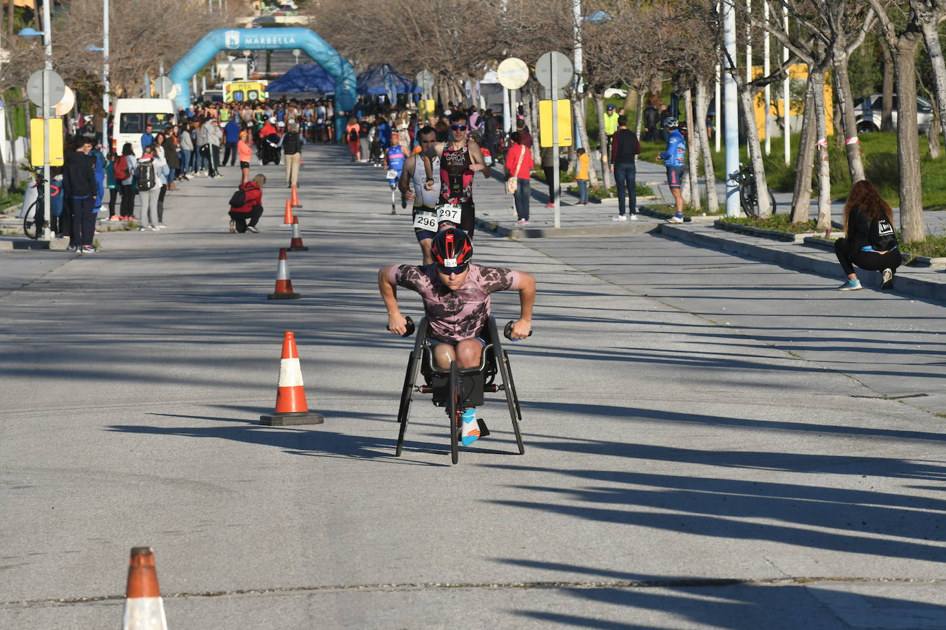 Unos 800 atletas se han dado cita en esta cita deportiva que incluye esta edición como novedad una promoción para deportistas no federados de categorías alevín e infantil