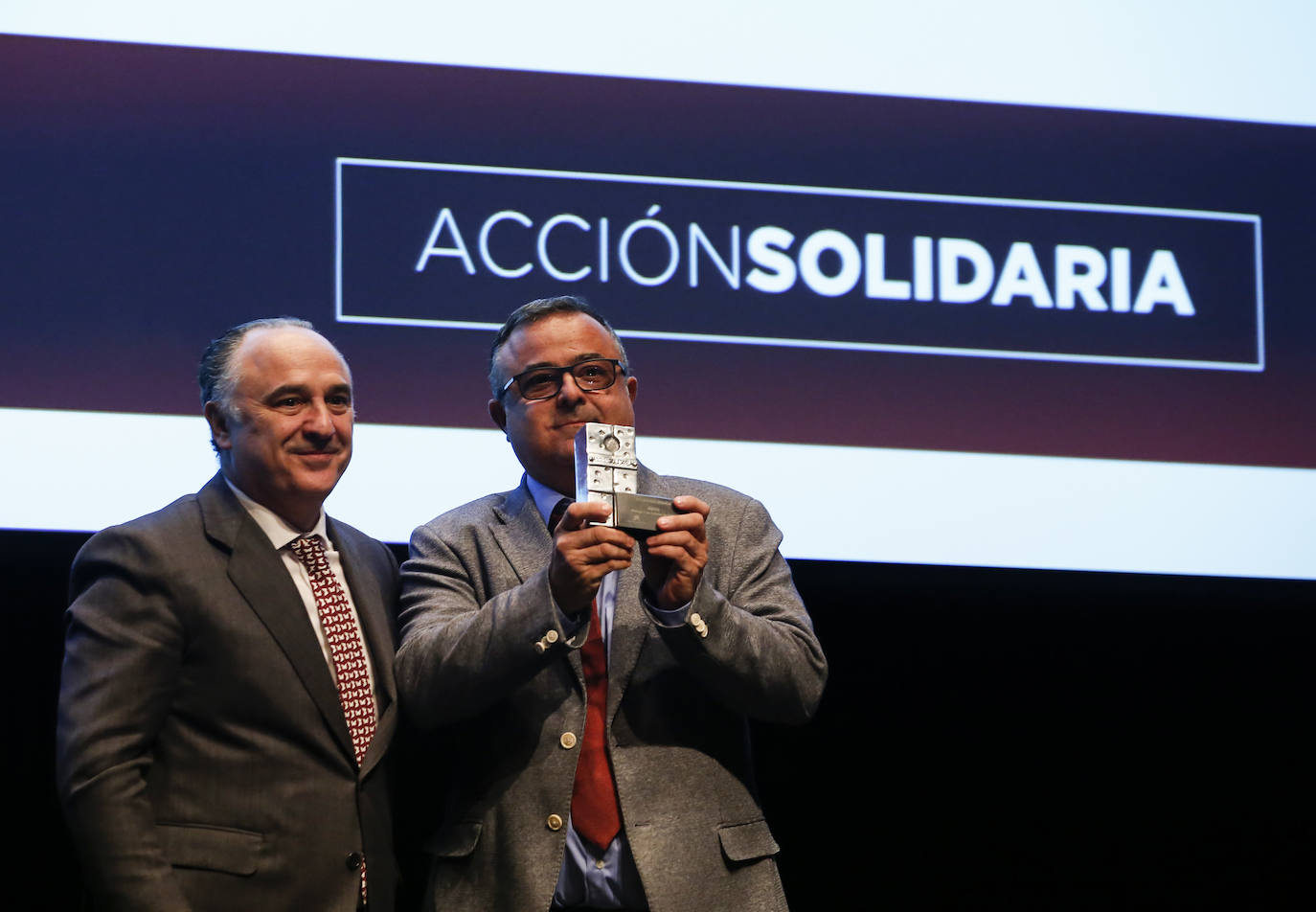 Entrega de galardones al compromiso social de distintas asociaciones malagueñas en el Museo Picasso con Diario SUR y Fundación La Caixa