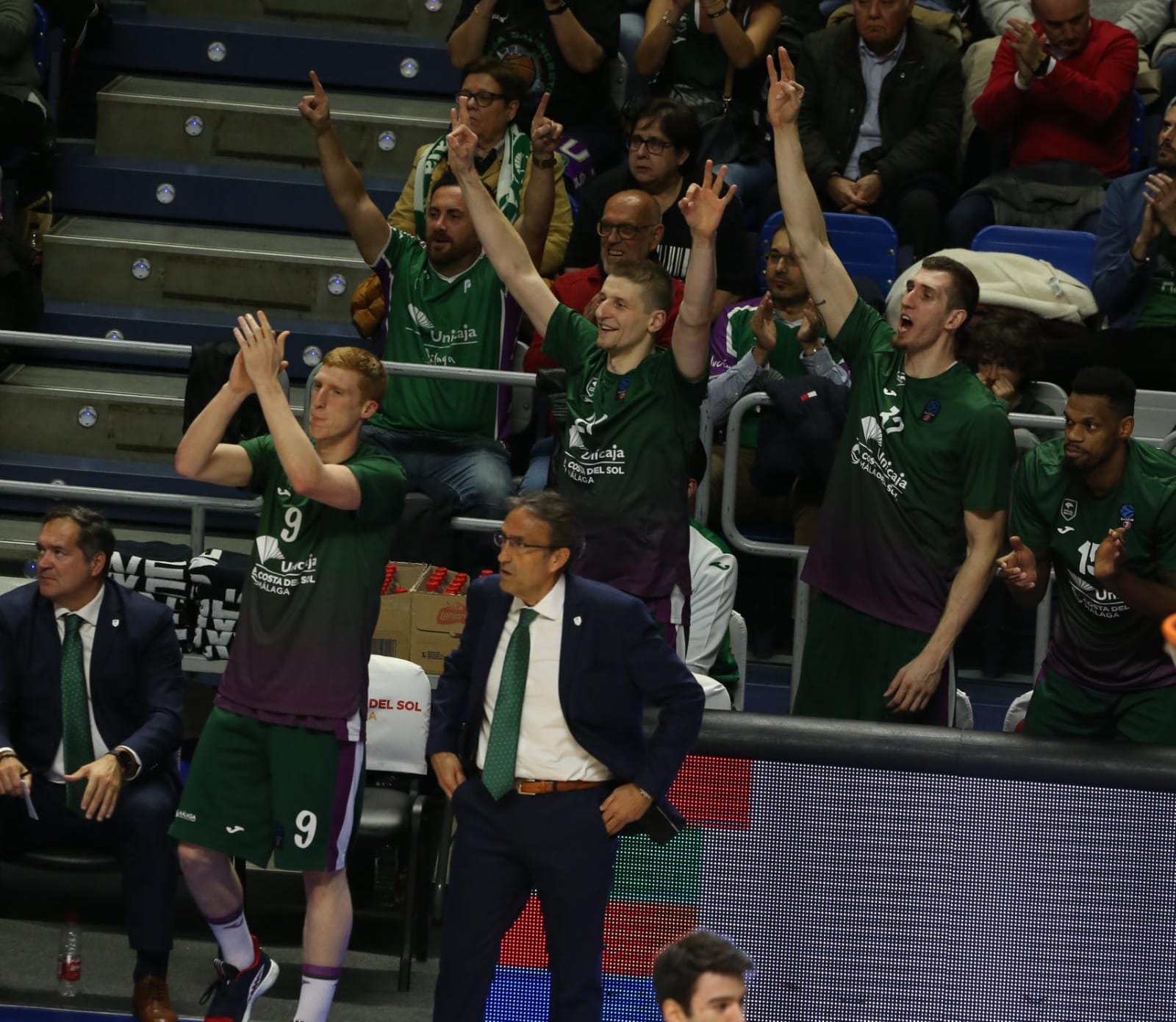 El conjunto malagueño recibió al equipo turco en un partido clave cara a la siguiente fase de la Eurocup