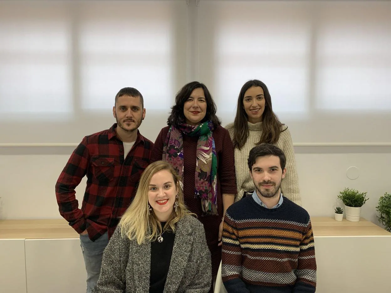 Juan José Martín, Rosario Arias, Magdalena Flores, Rosa Haro y Manuel Hueso.