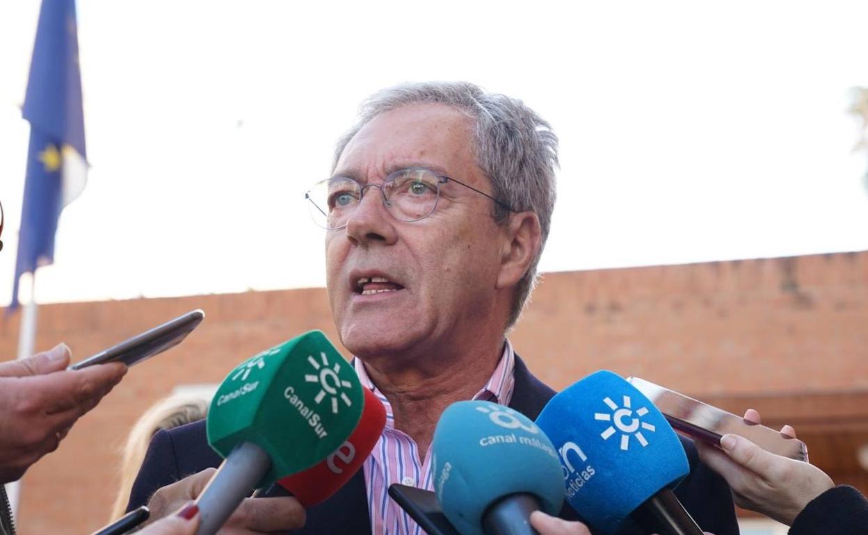 El consejero de Economía espera que en diez días Airbus concrete sus planes de ajuste