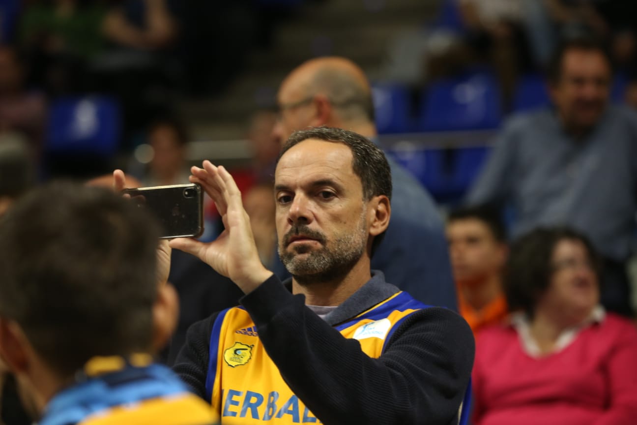 Llenazo en el Carpena para ver el Real Madrid-Valencia y el Unicaja-Andorra