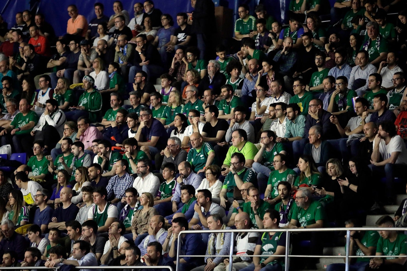 Llenazo en el Carpena para ver el Real Madrid-Valencia y el Unicaja-Andorra