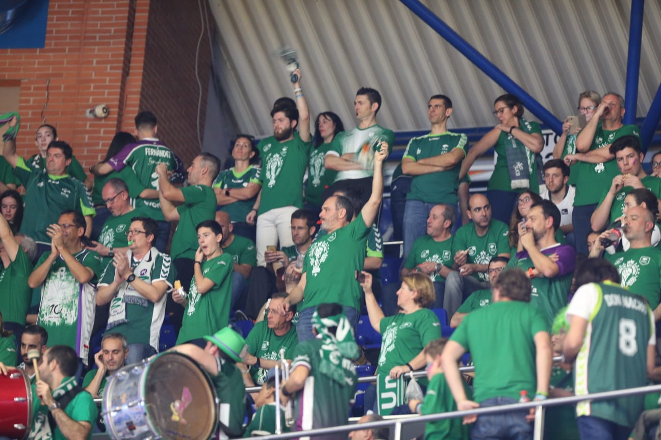 Llenazo en el Carpena para ver el Real Madrid-Valencia y el Unicaja-Andorra