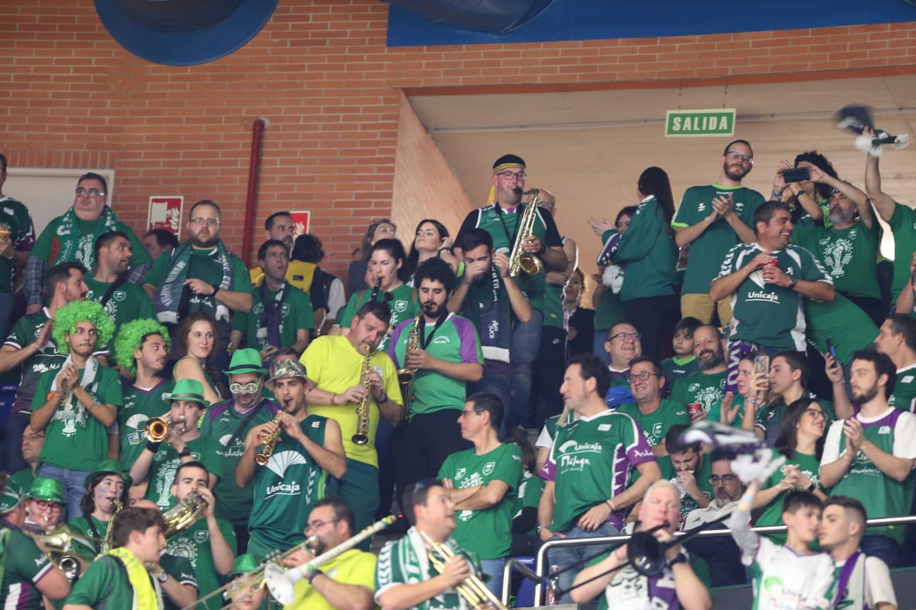 Llenazo en el Carpena para ver el Real Madrid-Valencia y el Unicaja-Andorra
