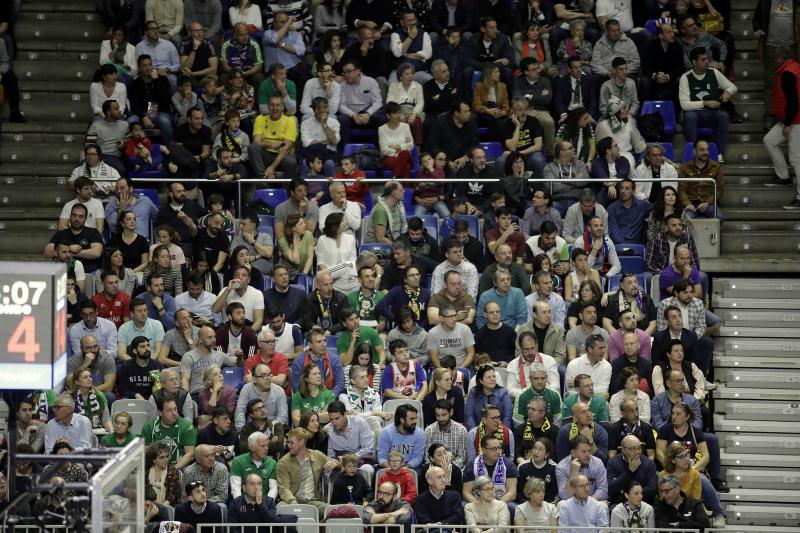 Gradas llenas en el Martín Carpena para ver el Unicaja-Real Madrid