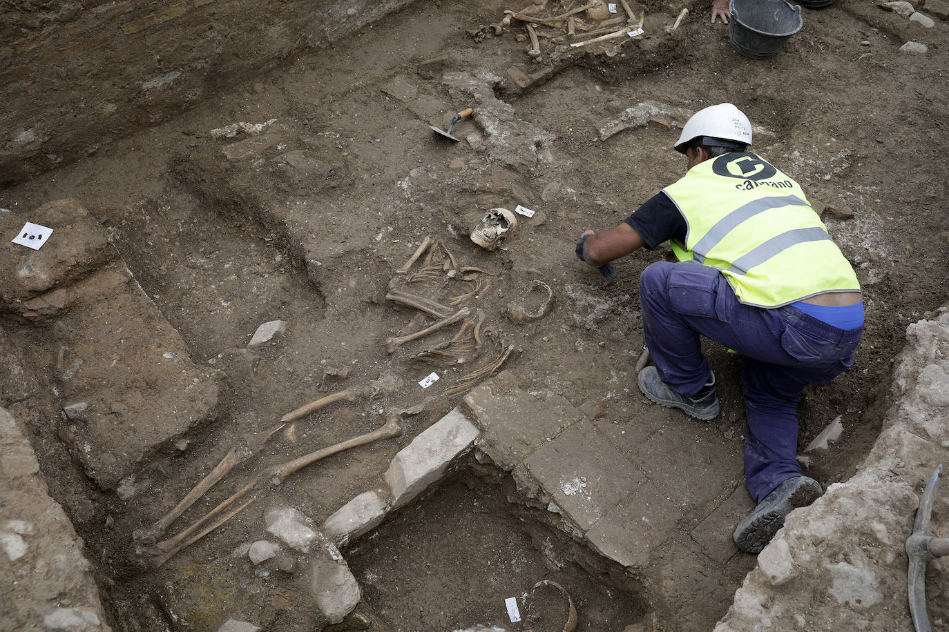 Fotos: Excavaciones arqueológicas en la parcela del Astoria