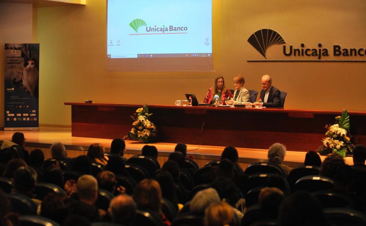 El alcalde ha inaugurado esta mañana las Jornadas Felinas Andaluzas. 