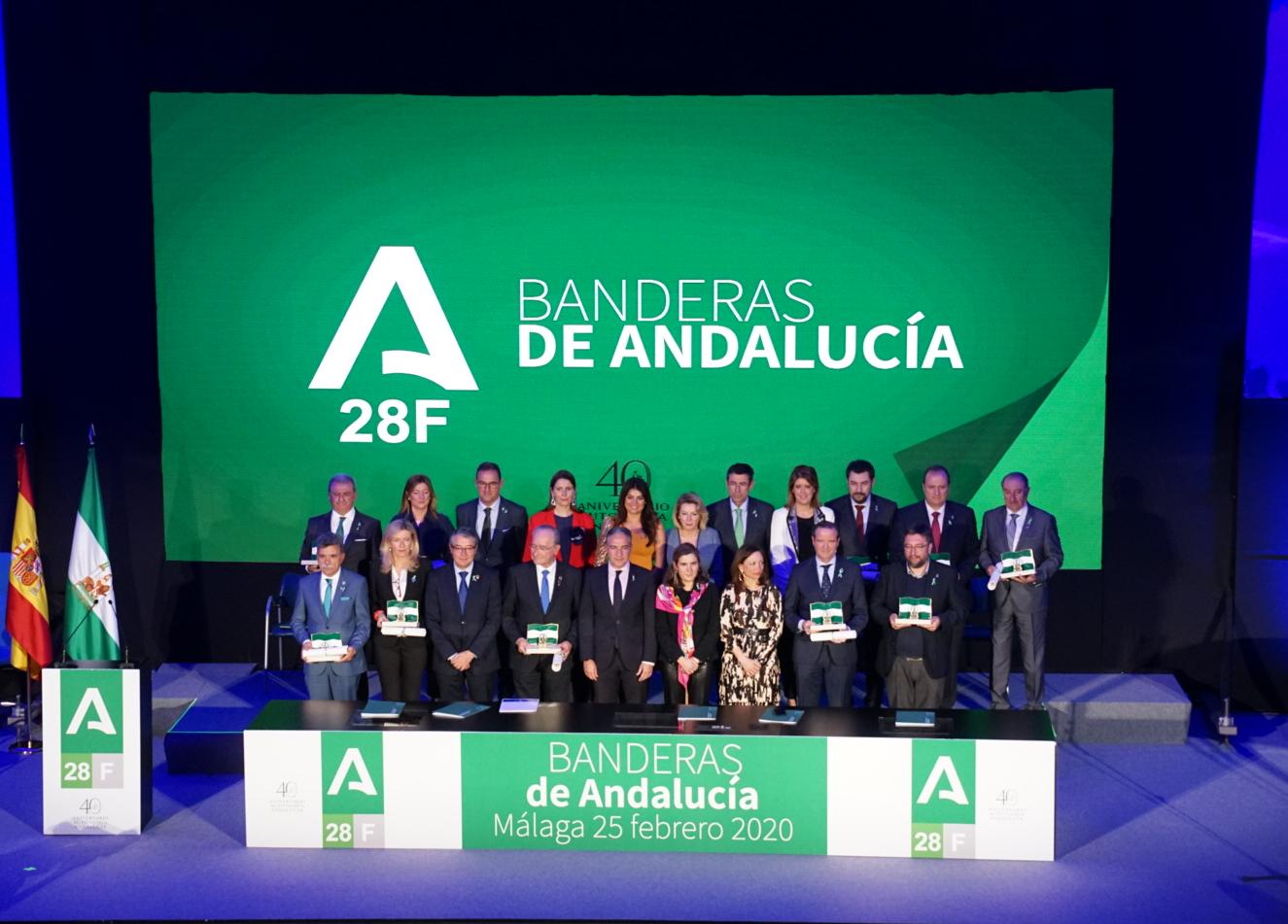 La Junta entrega sus distinciones en Málaga con motivo del Día de Andalucía en un acto entre el reconocimiento y la reivincicación. 