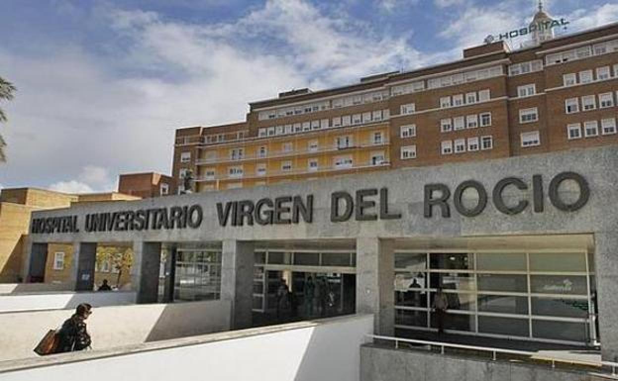 Investigan si una reunión en Málaga fue el origen del caso de coronavirus de Sevilla
