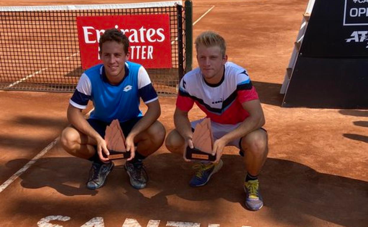 Davidovich y Carballés (de espaldas), en un partido de esta semana. 