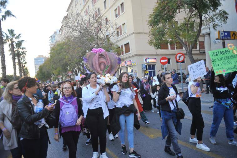 Fotos: La marcha del 8M en Málaga, en imágenes