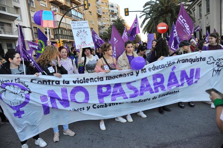 Fotos: La marcha del 8M en Málaga, en imágenes