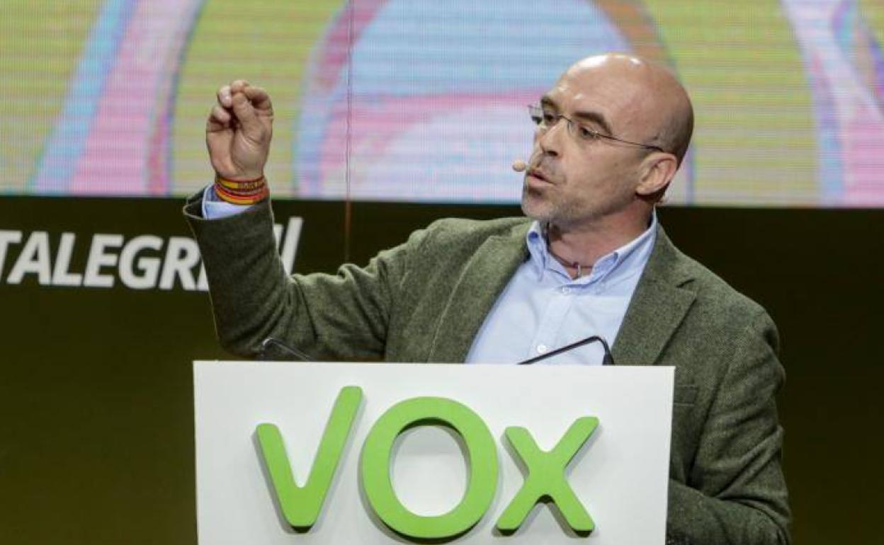 El portavoz del Comité de Acción Política de Vox, Jorge Buxadé.